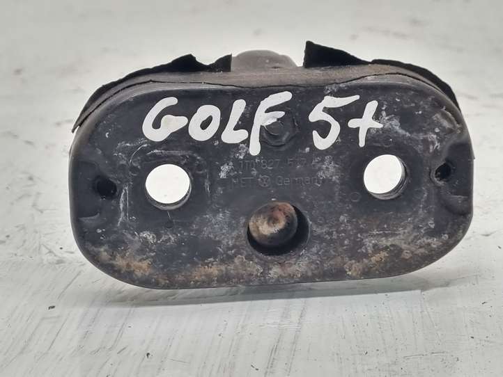 Volkswagen Golf Plus (2004 - 2008)  1T0827517A Петля замка задней двери