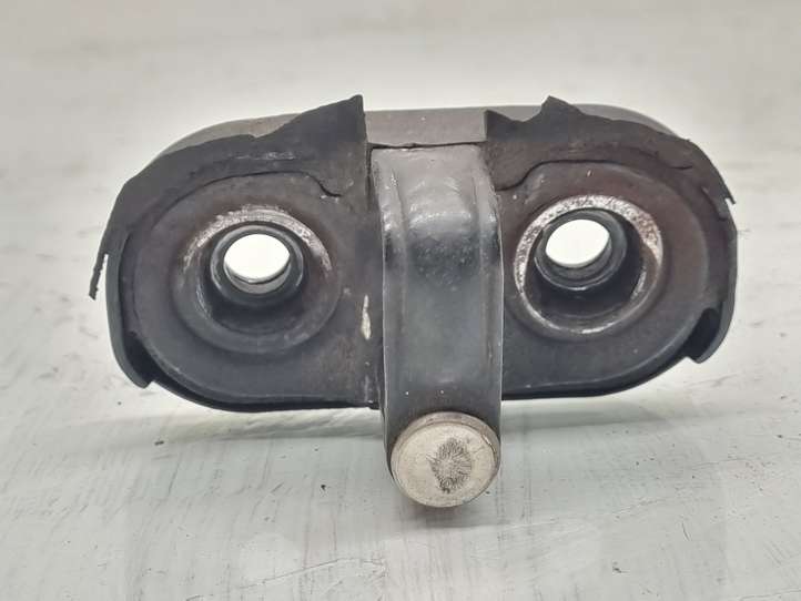 Volkswagen Golf Plus (2004 - 2008)  1T0827517A Петля замка задней двери
