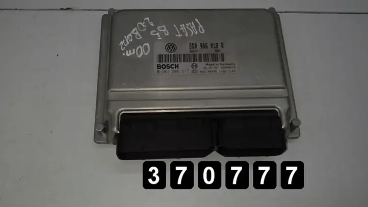 Volkswagen PASSAT B5 (1997 - 2000) 2000b 8d0906018r 0261206317 Блок управления двигателем (ЭБУ) — фото 2