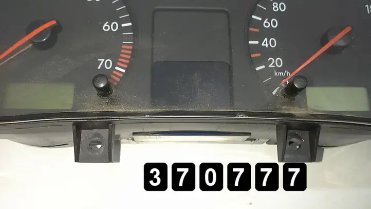 Volkswagen PASSAT B5 (1997 - 2000) 2000b 8d0906018r 0261206317 Блок управления двигателем (ЭБУ) — фото 5