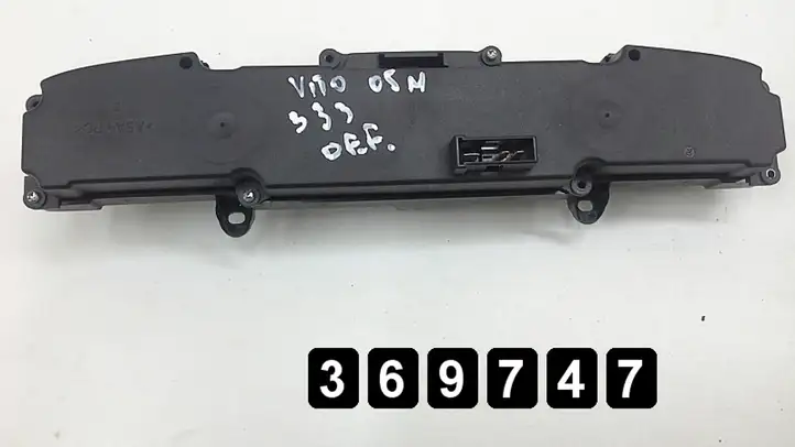 Mercedes-Benz Vito Viano W639 (2003 - 2010) # defect 6395450307 Другие включатели / ручки/ переключатели — фото 3