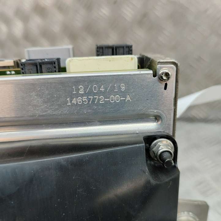 Tesla Model 3 (2017 - 2023)  146577301D Другие приборы