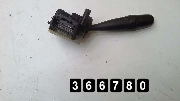 Toyota Corolla E120 E130 (2000 - 2004) 173647 Другие включатели / ручки/ переключатели — фото 2
