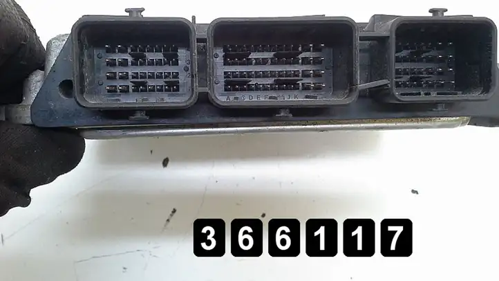 Renault Megane II (2002 - 2005) 1900dci 8200310863 0281011549 Блок управления двигателем (ЭБУ) — фото 3