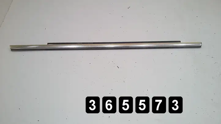 Audi A4 S4 B8 8K (2011 - 2015) 8K0853763H Накладка стекла задней двери — фото 1