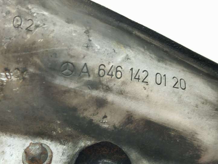 Mercedes-Benz C W203 (2000 - 2007)  A646142 Выпускной коллектор
