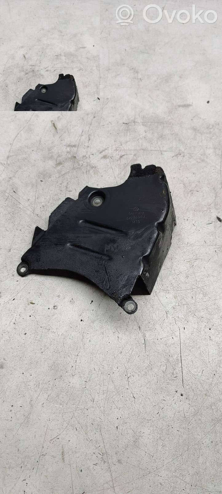 Volkswagen PASSAT B6 (2005 - 2010)  045109147A Защита основного ремня