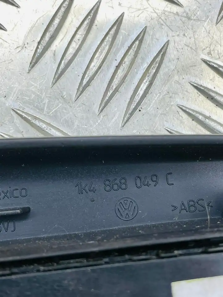 Volkswagen Golf V (2003 - 2009) 1K4868049C Кнопка стеклоподъемников — фото 2