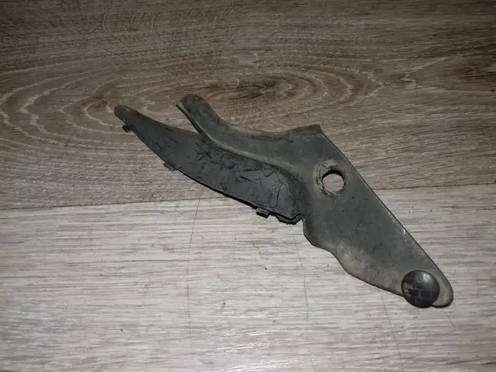 (1997 - 2000) Накладка стоек лобового стекла — фото 1