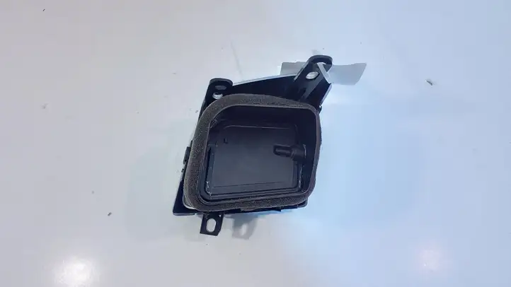 Porsche Panamera (970) (2009 - 2013) 970552132 Боковой воздушный дефлектор — фото 3
