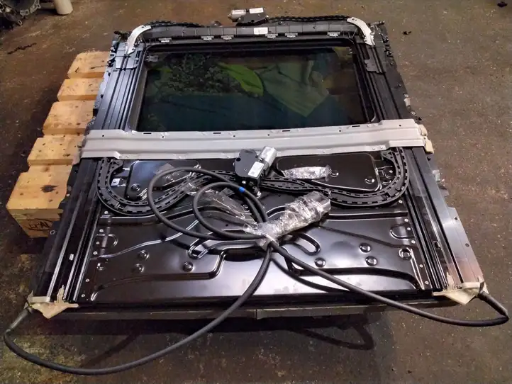 BMW X6 F16 (2014 - 2017) 806139507 Комплект люка крыши — фото 5