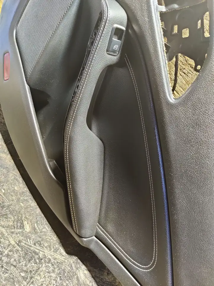 Mercedes-Benz CLA C117,X117,W117 (2013 - 2019) 000578600 Обшивка задней двери — фото 2