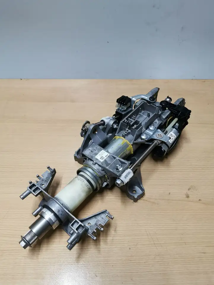 BMW 5 F10 F11 (2009 - 2016) P107687 Комплект оси рулевого колеса — фото 1