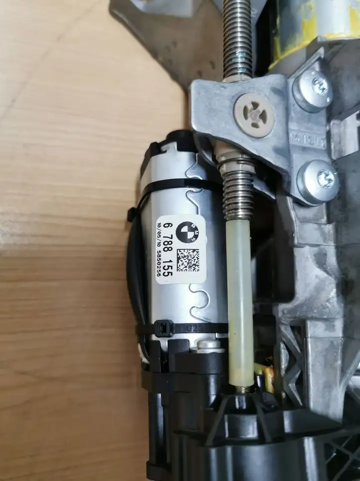 BMW 5 F10 F11 (2009 - 2016) P107687 Комплект оси рулевого колеса — фото 2