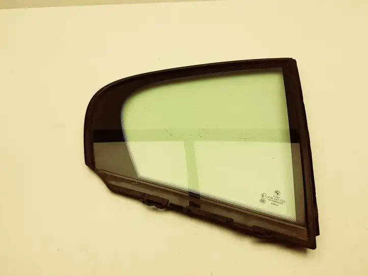 BMW 3 F30 F35 F31 (2012 - 2018) 43R001735 Заднее боковое стекло — фото 1