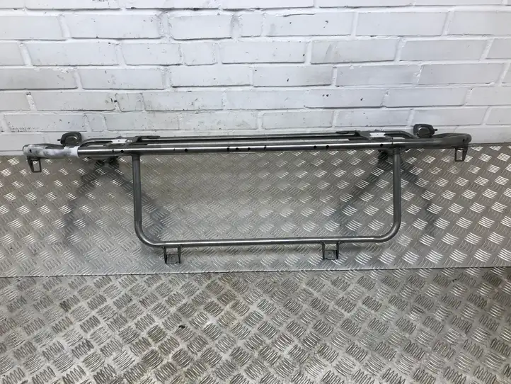 Toyota Yaris (2019 - ) Пол багажника — фото 1