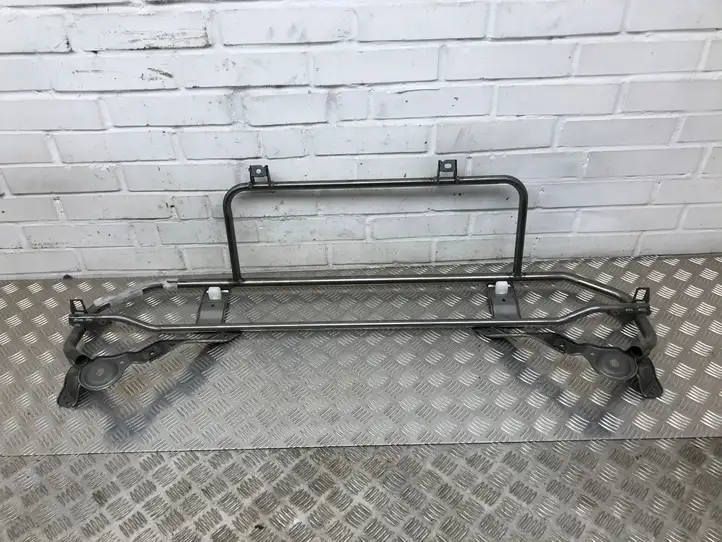 Toyota Yaris (2019 - ) Пол багажника — фото 4