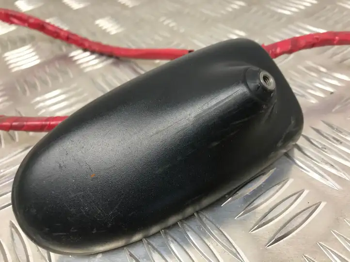 Toyota Yaris (2014 - 2019) V309075C GPS антенна — фото 3