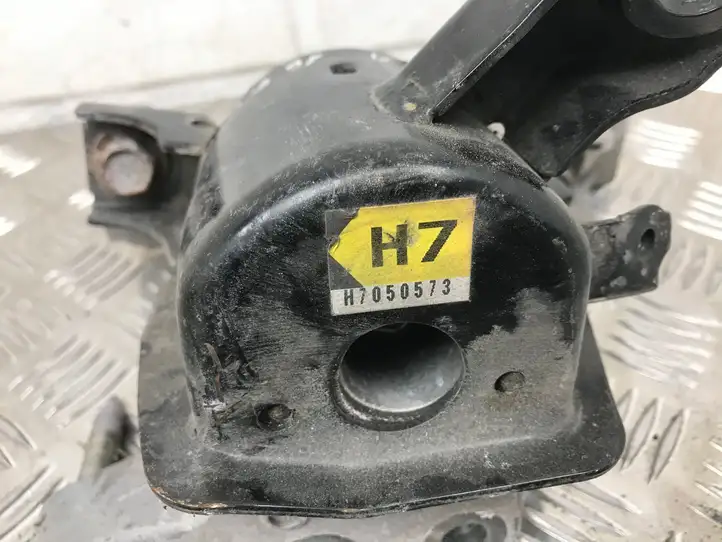 Toyota RAV 4 (XA40) (2012 - 2018) H7050573 Опора двигателя — фото 2