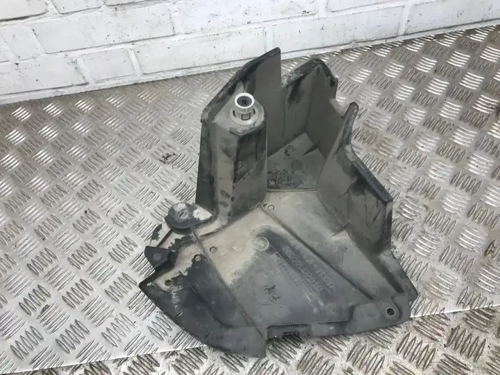 Toyota Auris E180 (2012 - 2018) 5822702010 Защита заднего бампера — фото 1