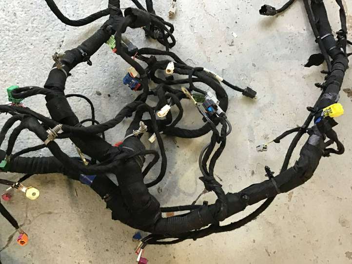 Dodge Ram (2018 - )  68483940AA Проводка панели