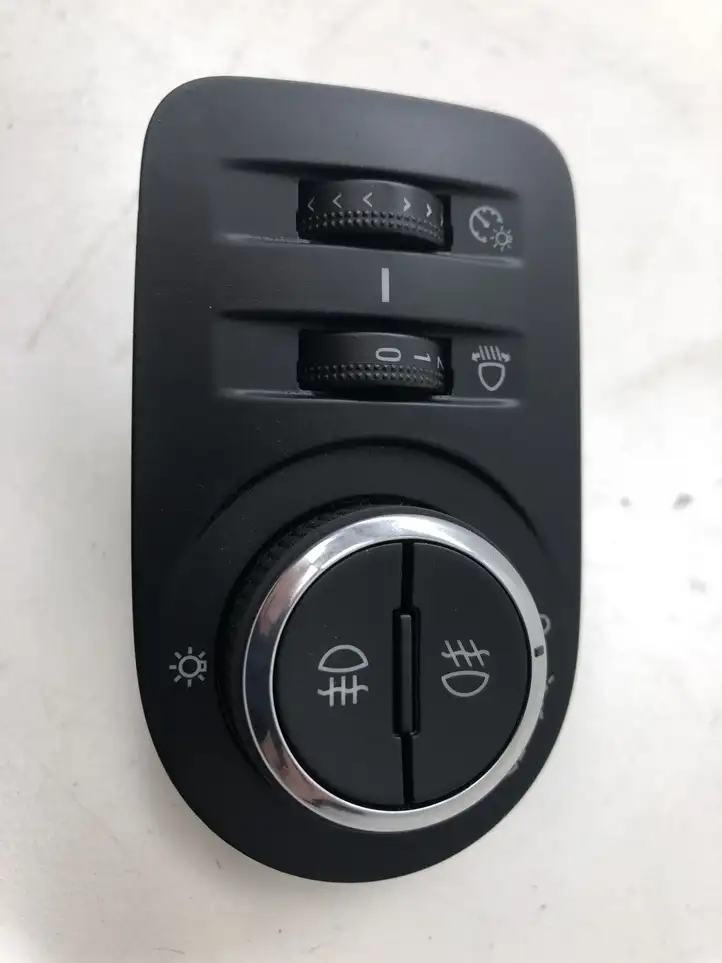 Opel Meriva B (2014 - 2018) 13294819 Включатель фонарей — фото 3