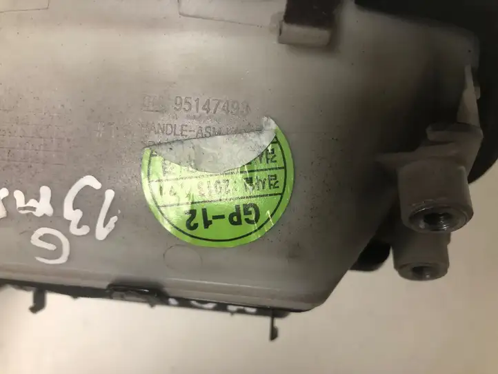 Opel Mokka (2012 - 2016) 95147493 Кнопка закрытия крышки багажника — фото 5