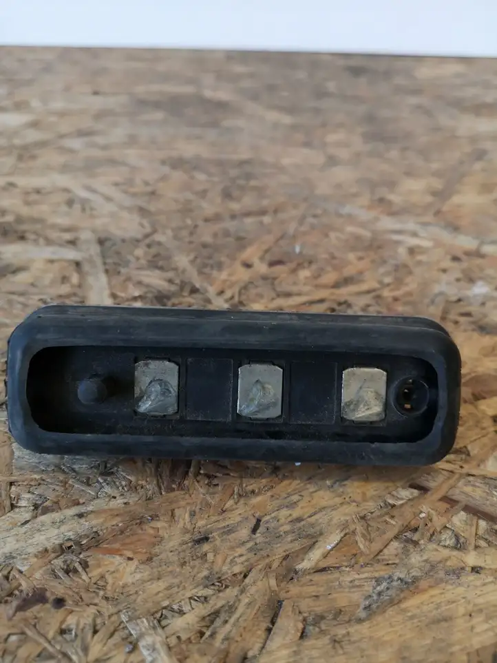 Renault Trafic II (X83) (2002 - 2014) 8200007015 Контакт двери — фото 1
