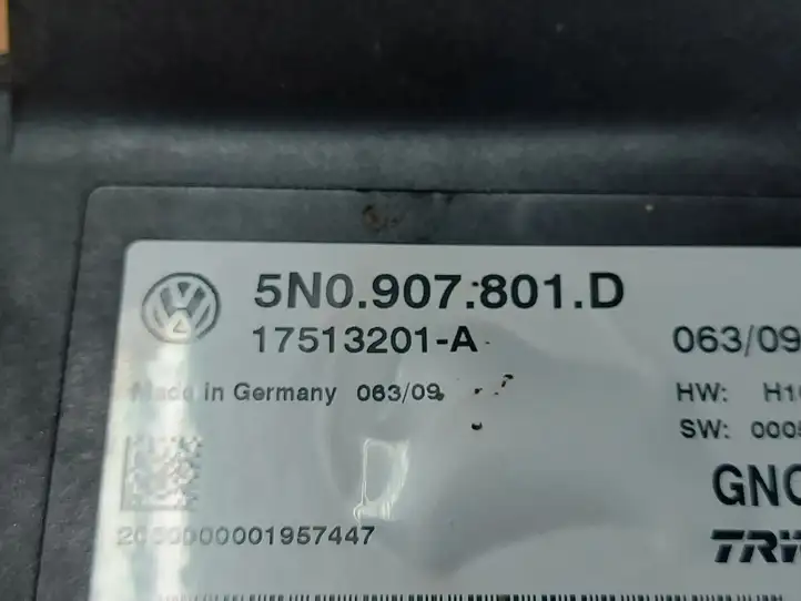 Volkswagen Tiguan (2007 - 2011) 5N0907801D Блок управления стояночным тормозом — фото 2