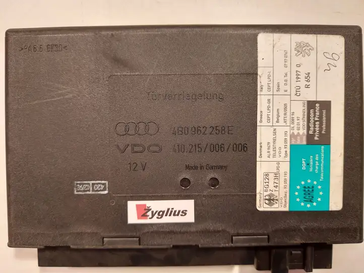 Audi A6 S6 C5 4B (2001 - 2004) 4B0962258E Модуль комфорта — фото 4