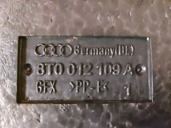 Audi A5 8T 8F (2007 - 2011) 8T0012109A Кронштейн запасного колеса — фото 2