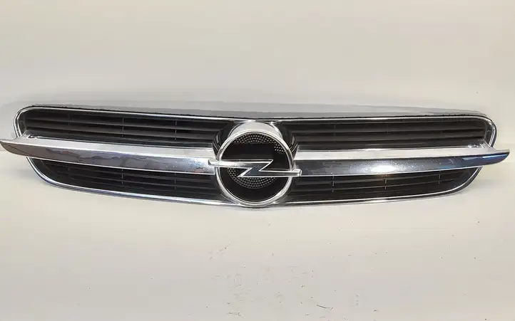 Opel Vectra C (2002 - 2005) 464192822 Верхняя решетка радиатора — фото 1