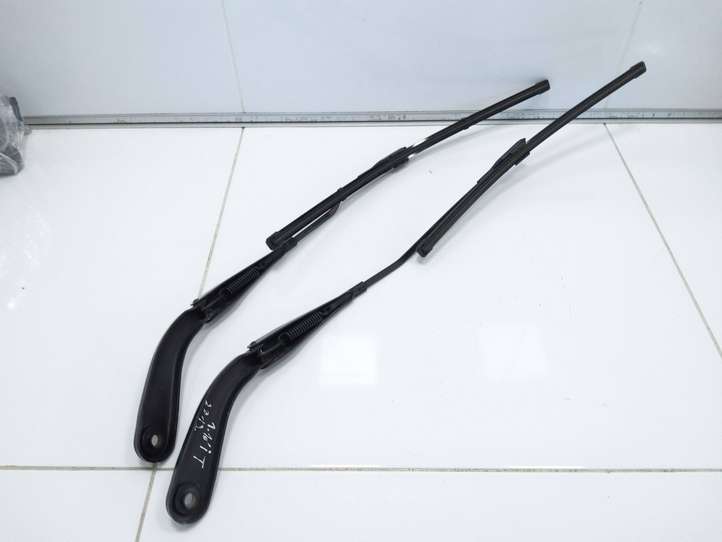 BMW 1 F20 F21 (2011 - 2019)  W000026577B Комплект очистителей