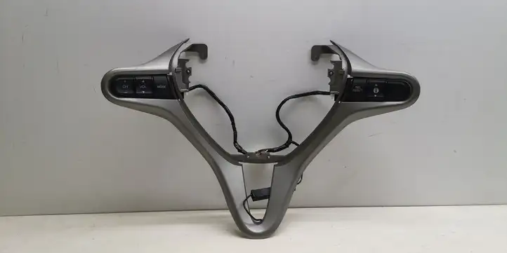 Honda Insight (2011 - 2014) 1054803 Кнопки на рулевом колесе — фото 1