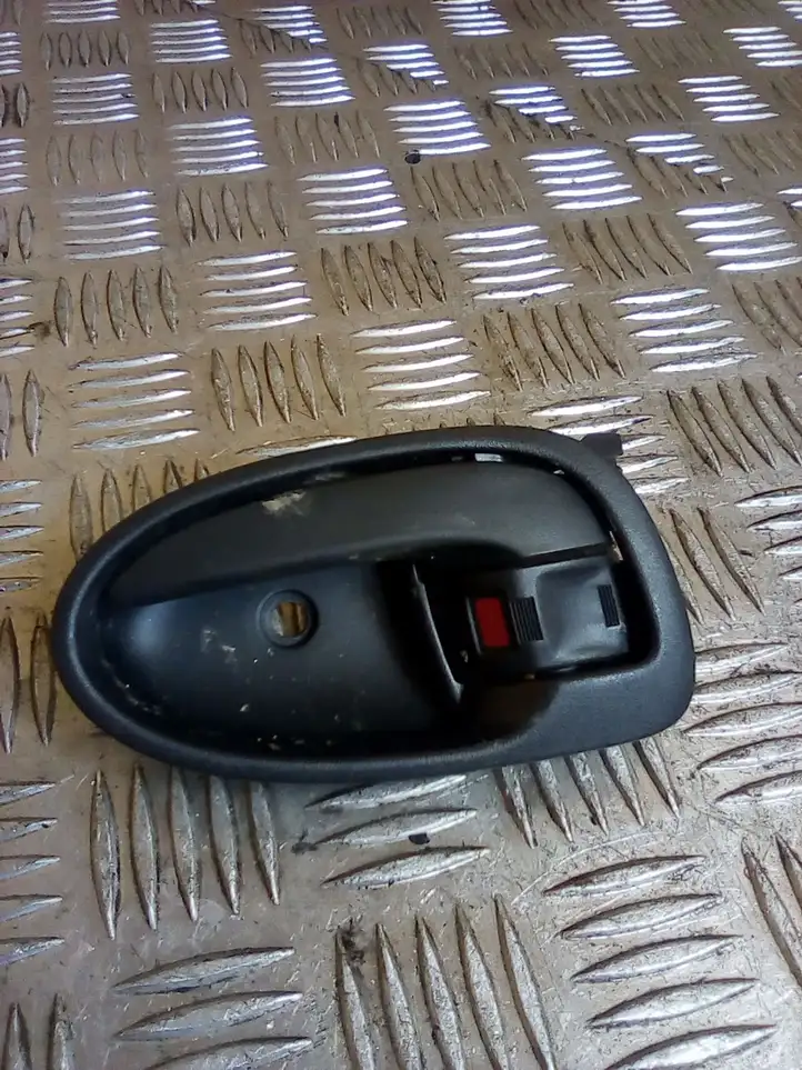 Toyota Yaris (2005 - 2009) 692060D100 Внутренняя ручка двери — фото 1