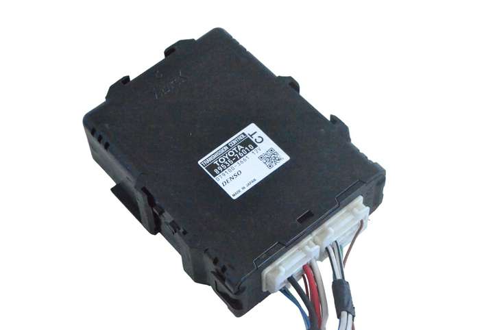 Toyota Prius (XW30) (2009 - 2015)  8953576010 Блок управления коробки передач