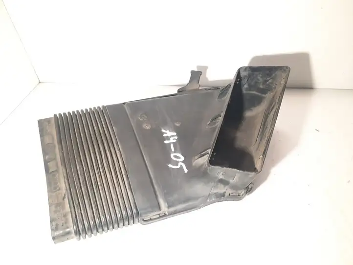 Audi A4 S4 B7 8E 8H (2004 - 2009) 8E0129617D Детали воздухозаборника — фото 2
