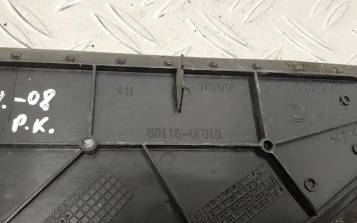 Toyota Corolla Verso AR10 (2004 - 2009) 601180F010 Прочие внешние детали — фото 4