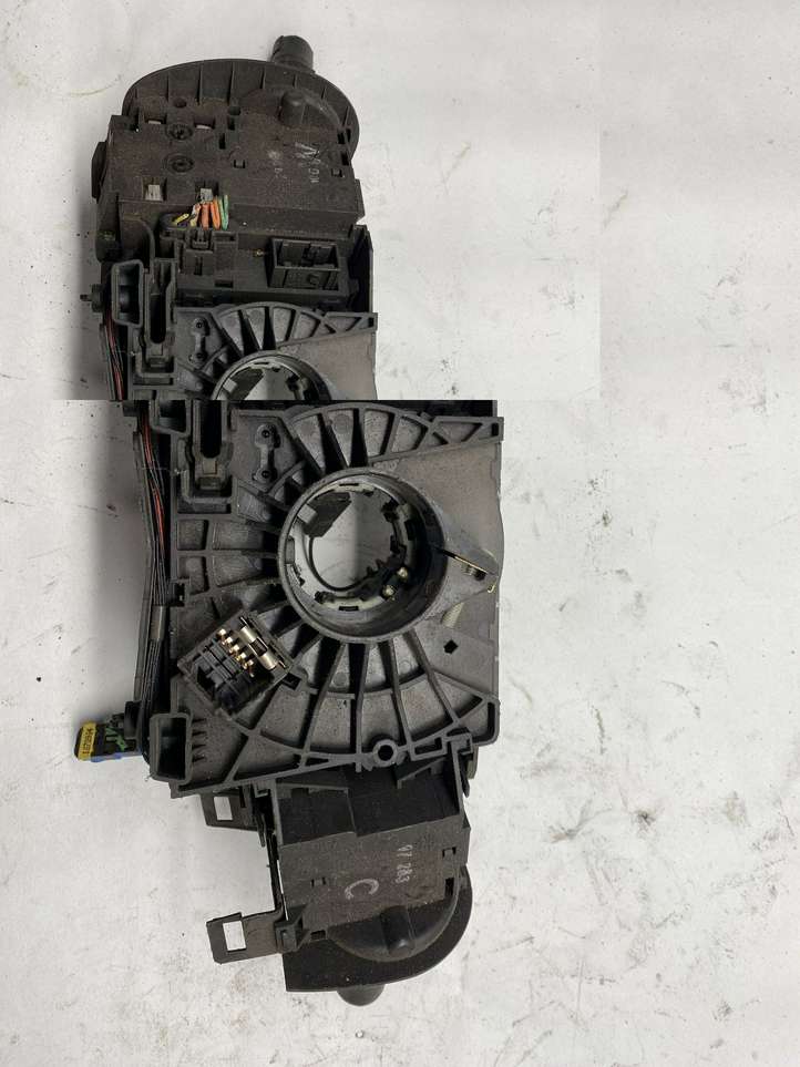 Renault Scenic II -  Grand scenic II (2003 - 2006)  820012772725K4 Комплект ручек