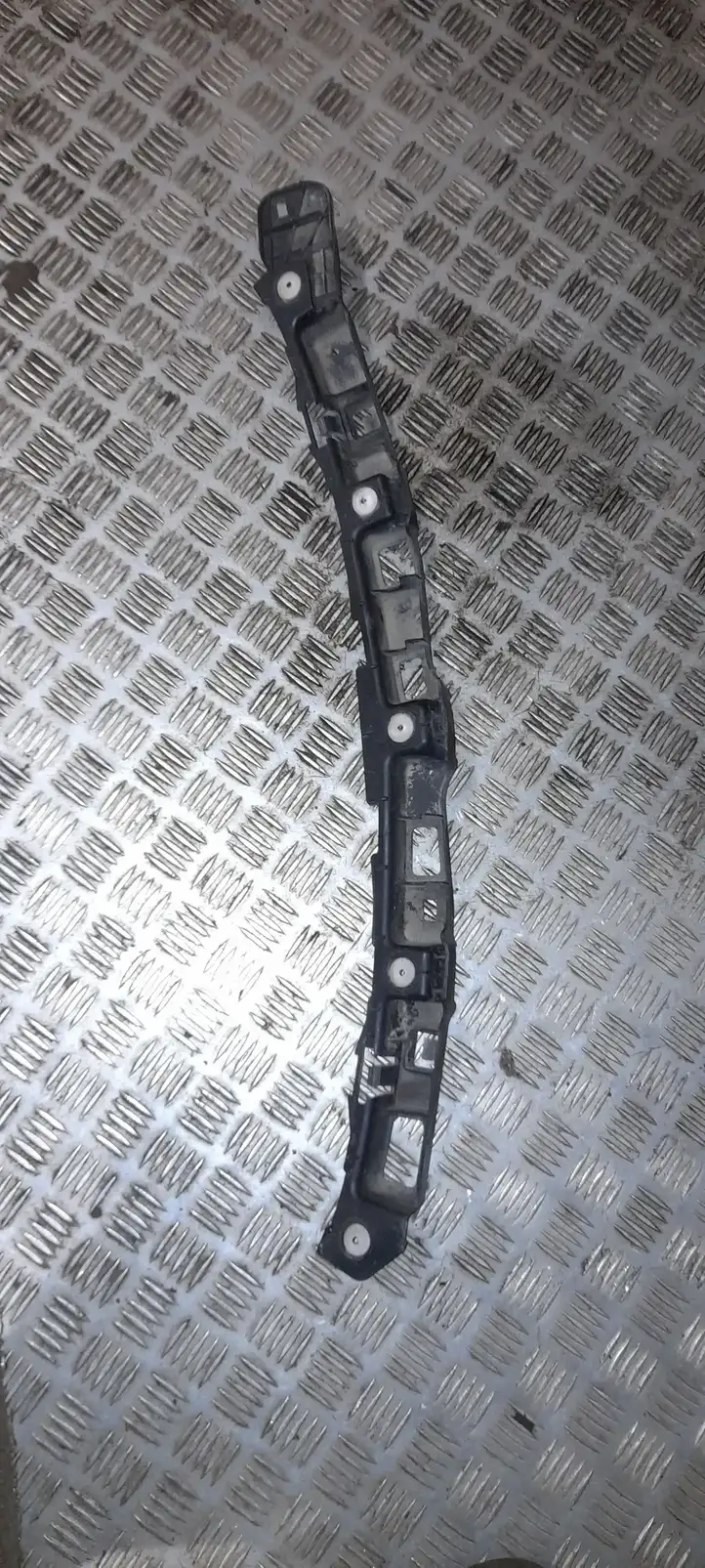 Opel Astra H (2004 - 2009) 24460526 Кронштейн заднего бампера — фото 2