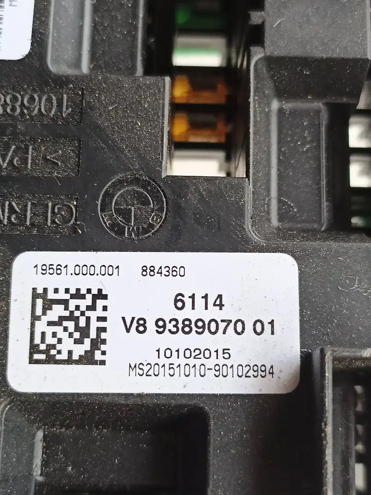 BMW 3 F30 F35 F31 (2012 - 2018) 9389070 Блок предохранителей — фото 3