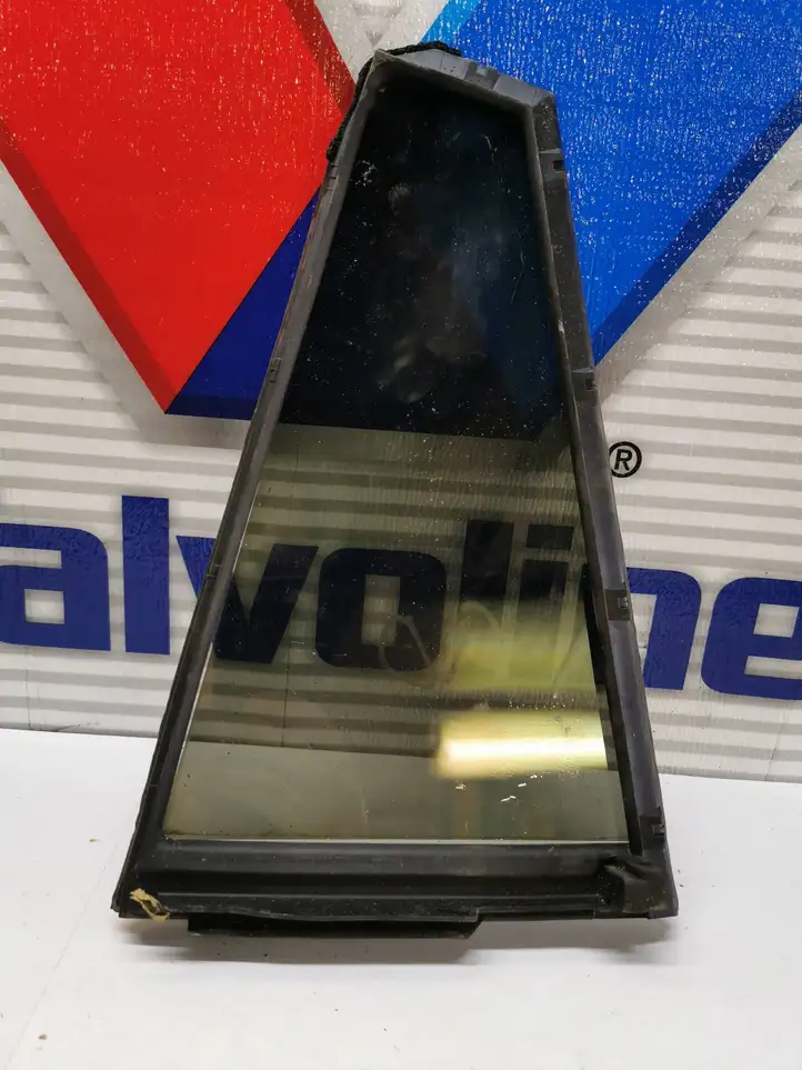 Toyota RAV 4 (XA40) (2012 - 2018) 6818842060 Форточка двери — фото 2