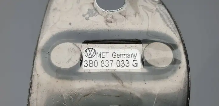 Volkswagen Golf IV (1998 - 2005) 3B0837033G Петля замка двери — фото 2