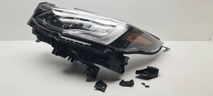 Subaru Outback (BT) (2019 - ) Передняя фара — фото 1