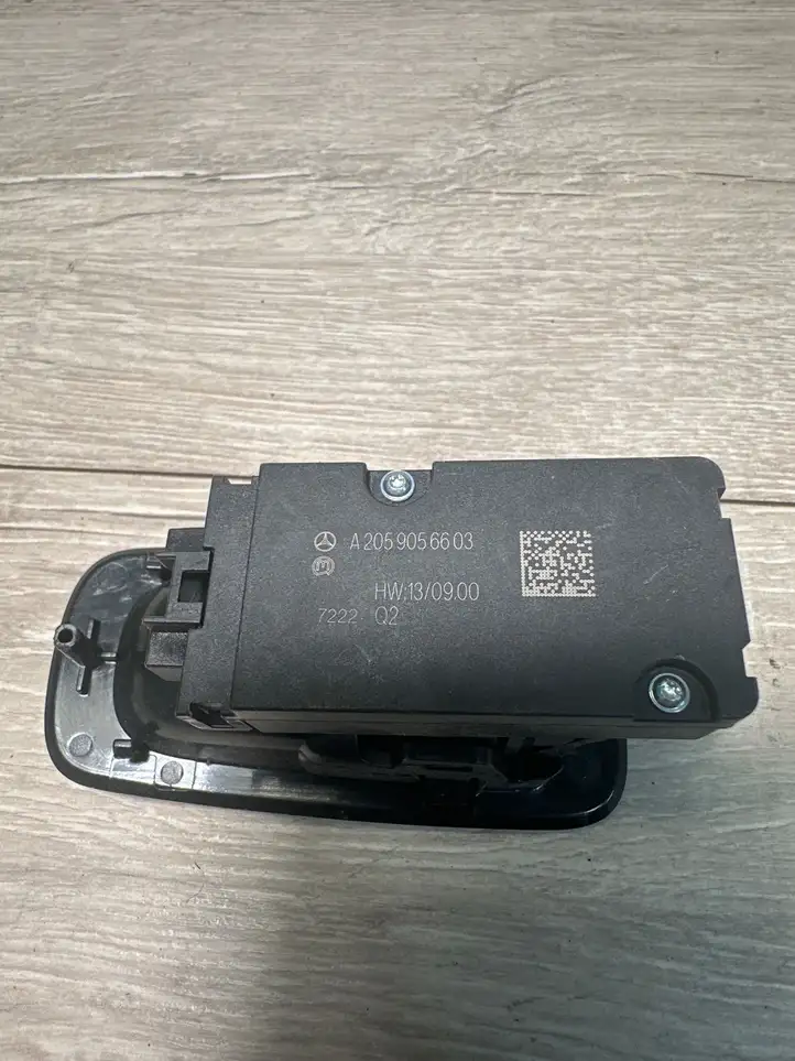 Mercedes-Benz C W205 (2014 - 2021) A2059056603 Кнопка ручного тормоза — фото 2