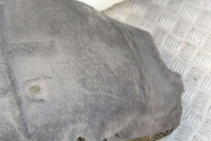 Audi A4 (2007 - 2011)   Задний подкрылок