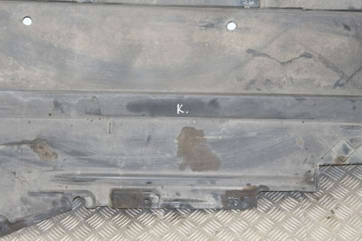Audi A4 (2007 - 2011)  8K0825207B Боковая нижняя защита