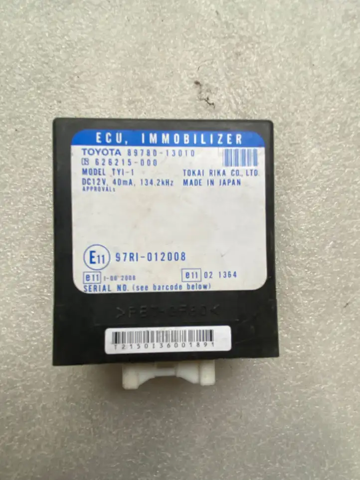 Toyota Corolla Verso E121 (2001 - 2004) 8978013010 Блок иммобилайзера — фото 2