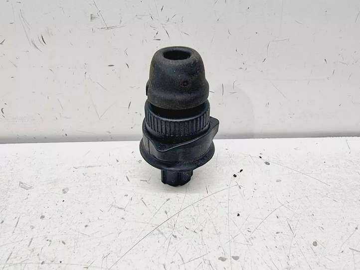 Nissan Qashqai (2021 - )  908786RR0A  Отбойник задней крышки 