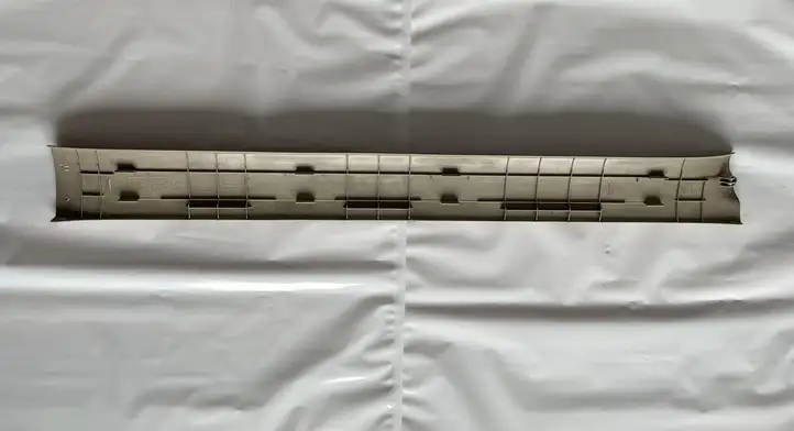 Toyota Land Cruiser (J120) (2002 - 2009) 6791460070 Внутренняя отделка переднего порога — фото 2
